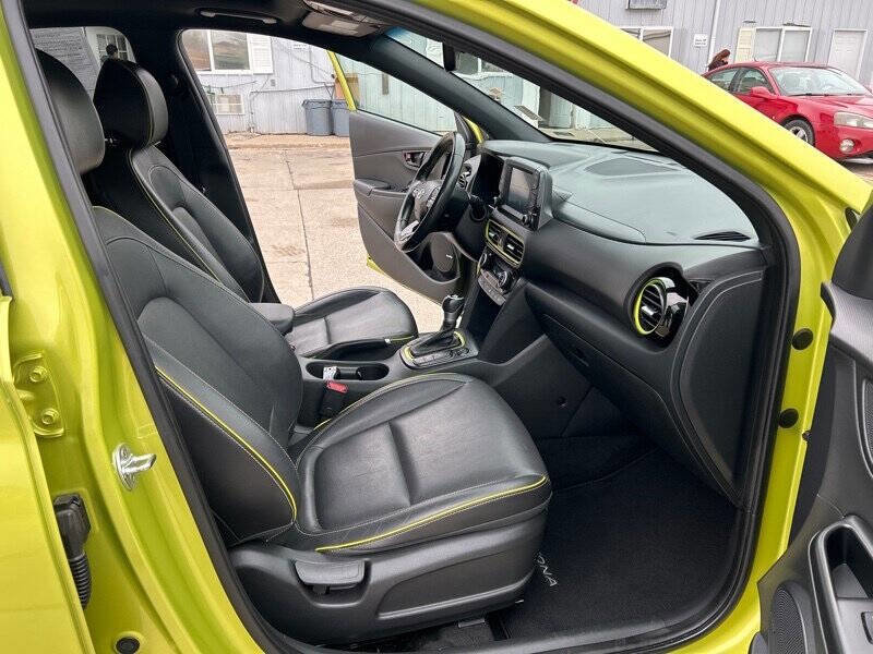 Used 2019 Hyundai Kona Limited image 19