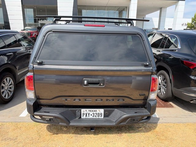 Used 2021 Toyota Tacoma TRD Off-Road AWD/4WD image 5