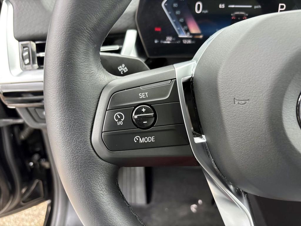 Certified 2025 BMW X2 xDrive28i image 18