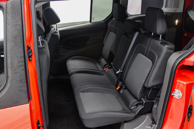 Used 2021 Ford Transit Connect XLT FWD image 13