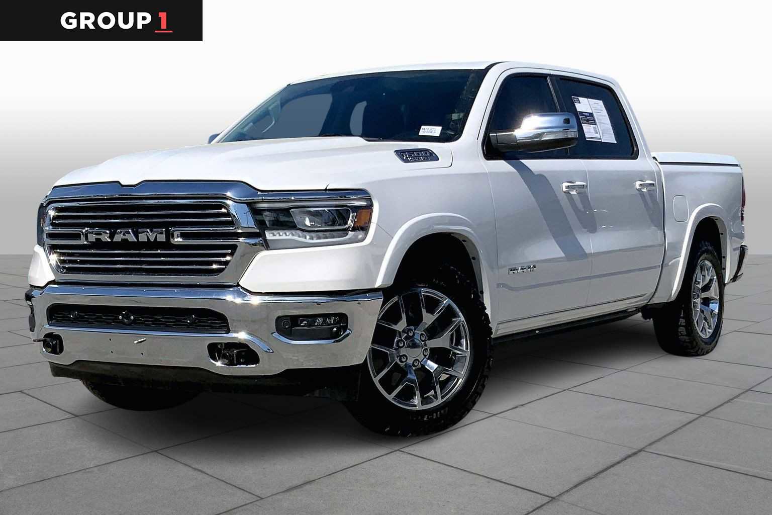 Used 2022 RAM 1500 Laramie AWD/4WD image 1