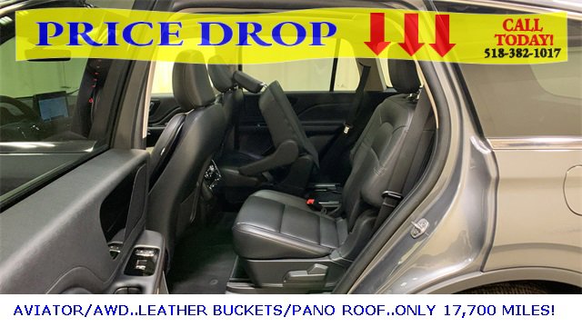 Used 2023 Lincoln Aviator AWD w/ Premium Package image 25