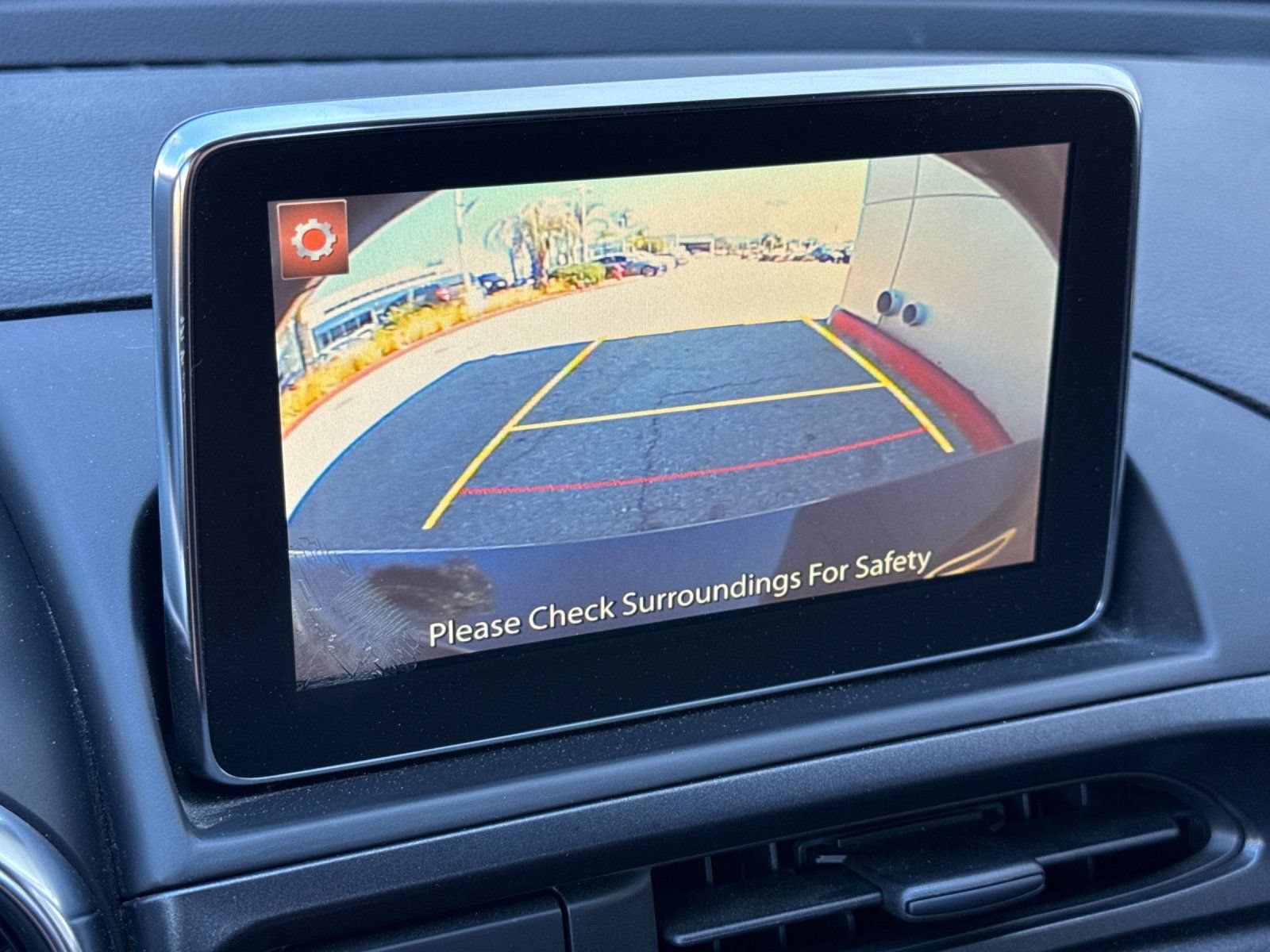 Used 2018 FIAT 124 Spider Abarth w/ Navigation & Sound Group RWD image 16