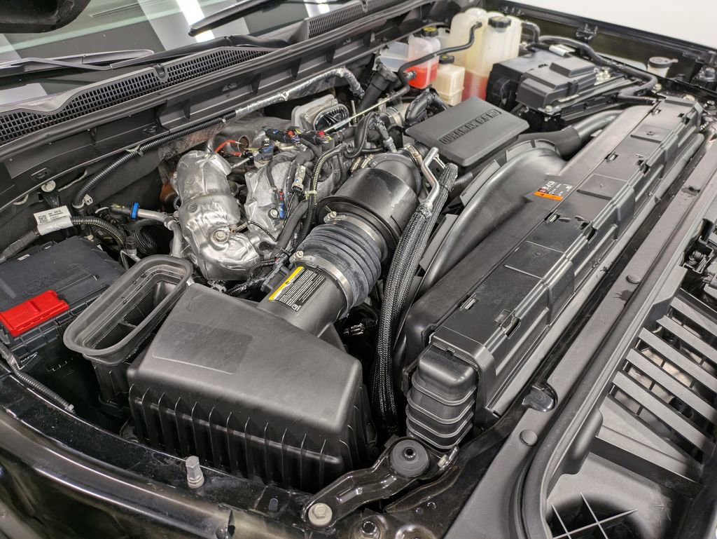 Used 2025 GMC Sierra 2500 AT4 w/ Technology Package image 31