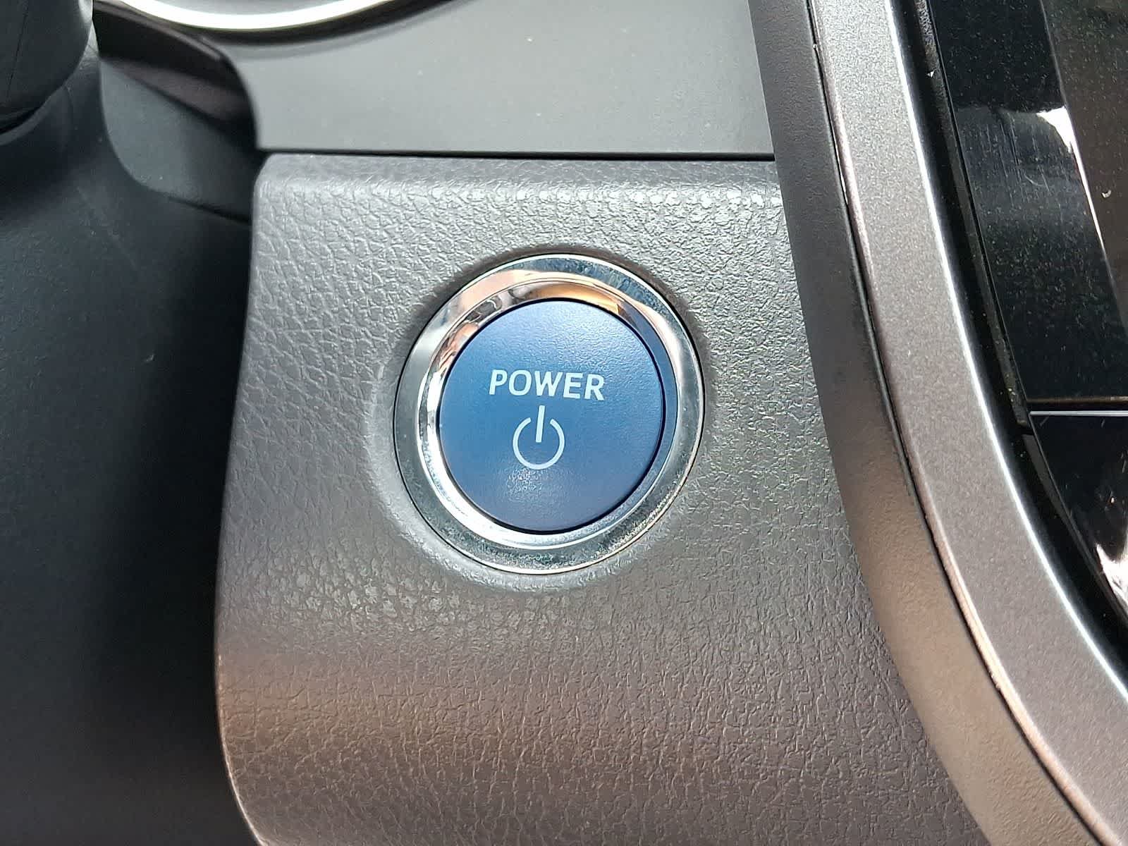 Used 2022 Toyota Camry XLE w/ Navigation Upgrade Package FWD image 28