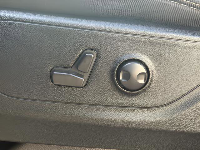 Used 2023 RAM 1500 Big Horn image 11