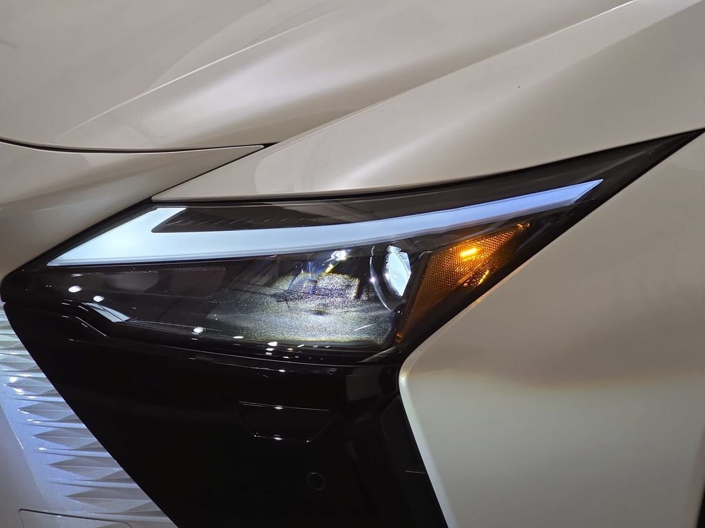 New 2026 Lexus RZ 450e AWD w/ Cold Area Package image 31