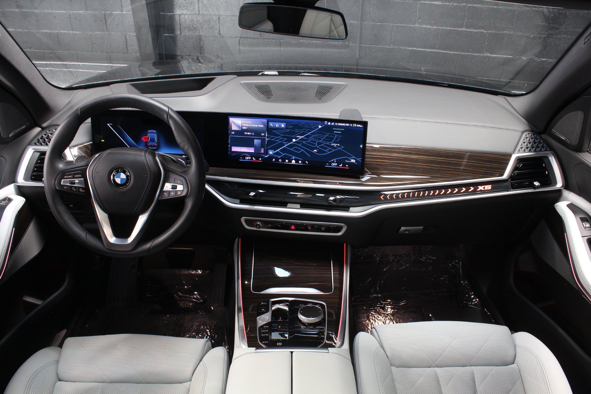 Used 2024 BMW X5 sDrive40i w/ Premium Package RWD image 27