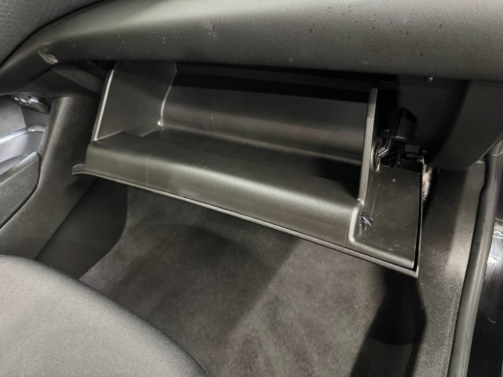 Used 2023 Chevrolet Malibu LT FWD image 29