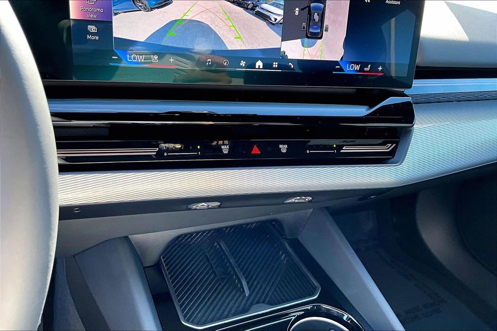 Used 2026 BMW 530i xDrive image 16