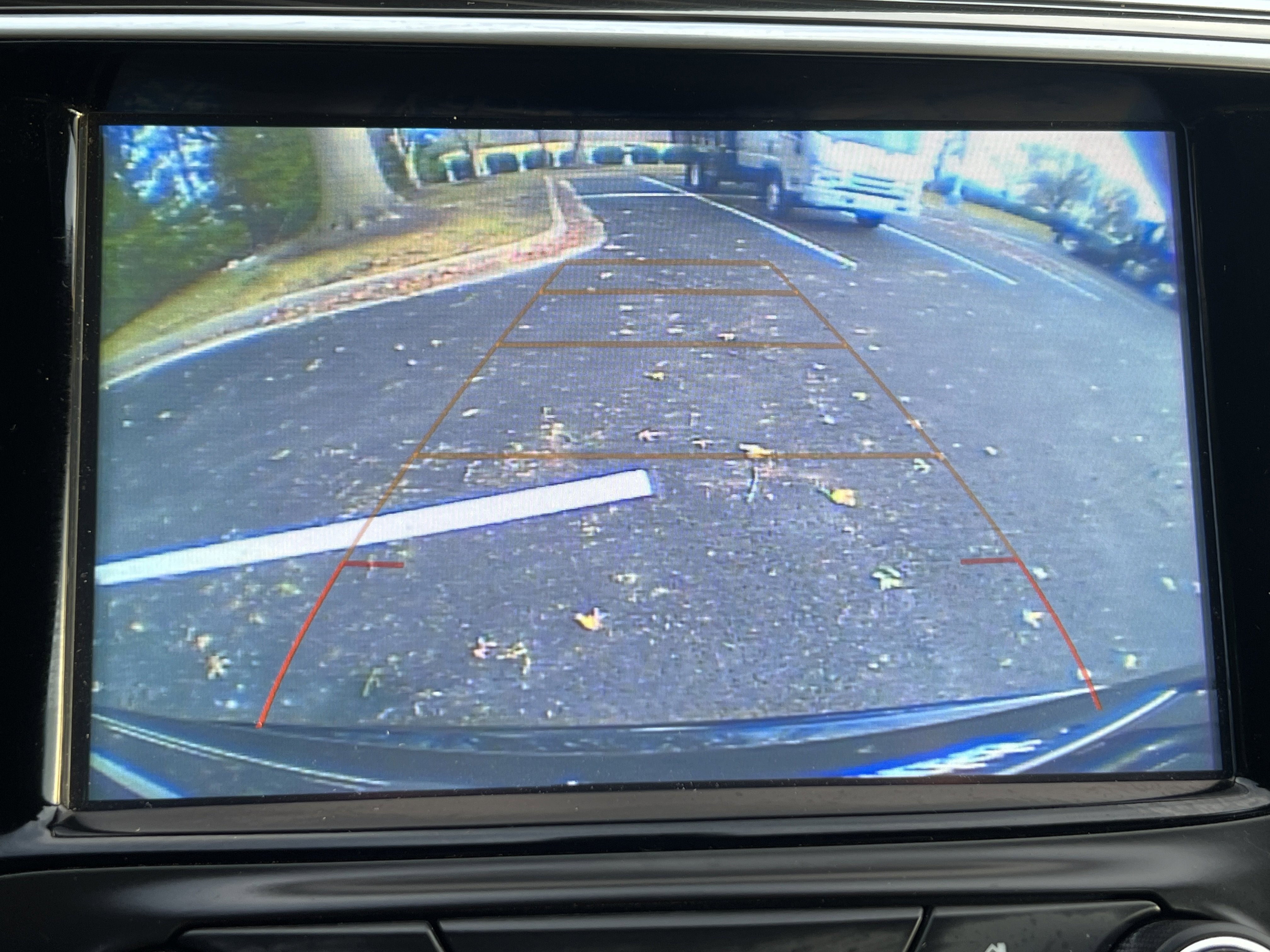 Used 2020 Buick Envision Essence image 25