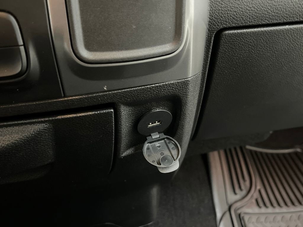 Used 2024 RAM 1500 Classic SLT image 40