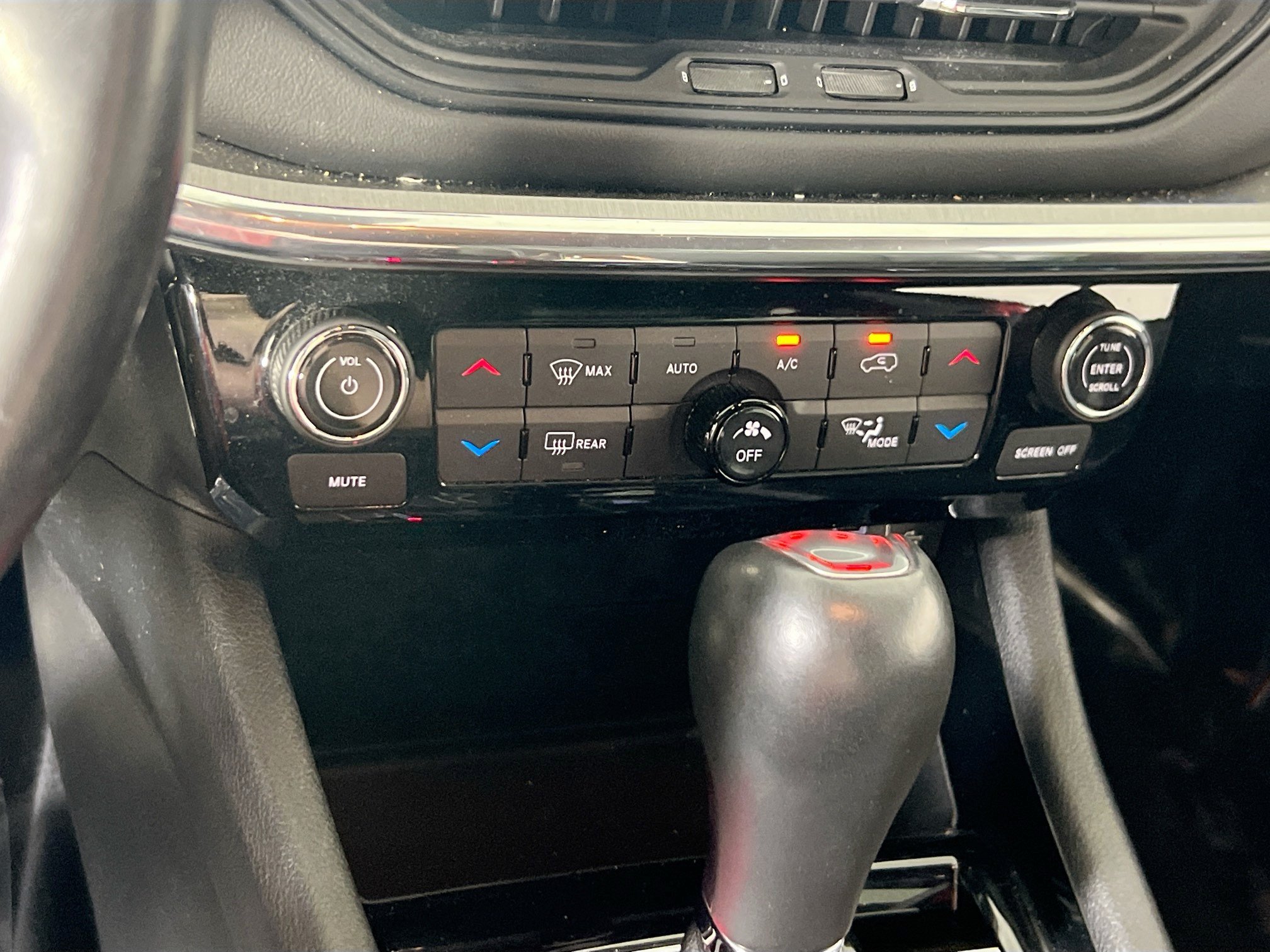 Used 2022 Jeep Compass High Altitude AWD/4WD image 16