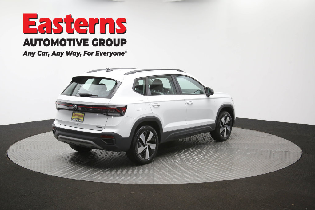 Used 2025 Volkswagen Taos S AWD/4WD image 40
