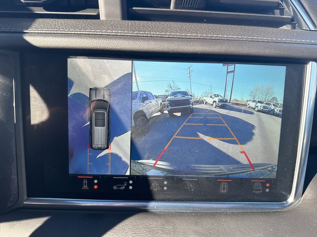 Used 2023 GMC Yukon Denali w/ Denali Reserve Package image 25