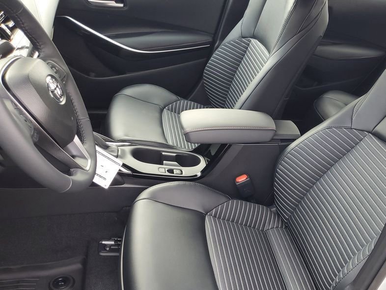 New 2026 Toyota Corolla XSE image 10