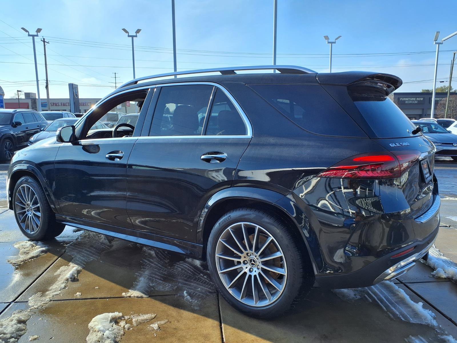 New 2026 Mercedes-Benz GLE 580 4MATIC image 9