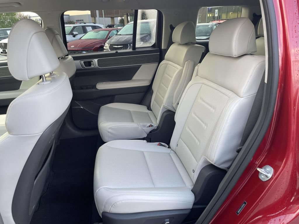 Certified 2025 Hyundai Santa Fe Calligraphy AWD/4WD image 3