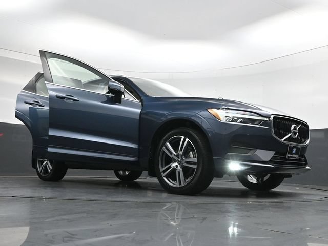 Used 2021 Volvo XC60 T5 Momentum w/ Premium Package AWD/4WD image 47