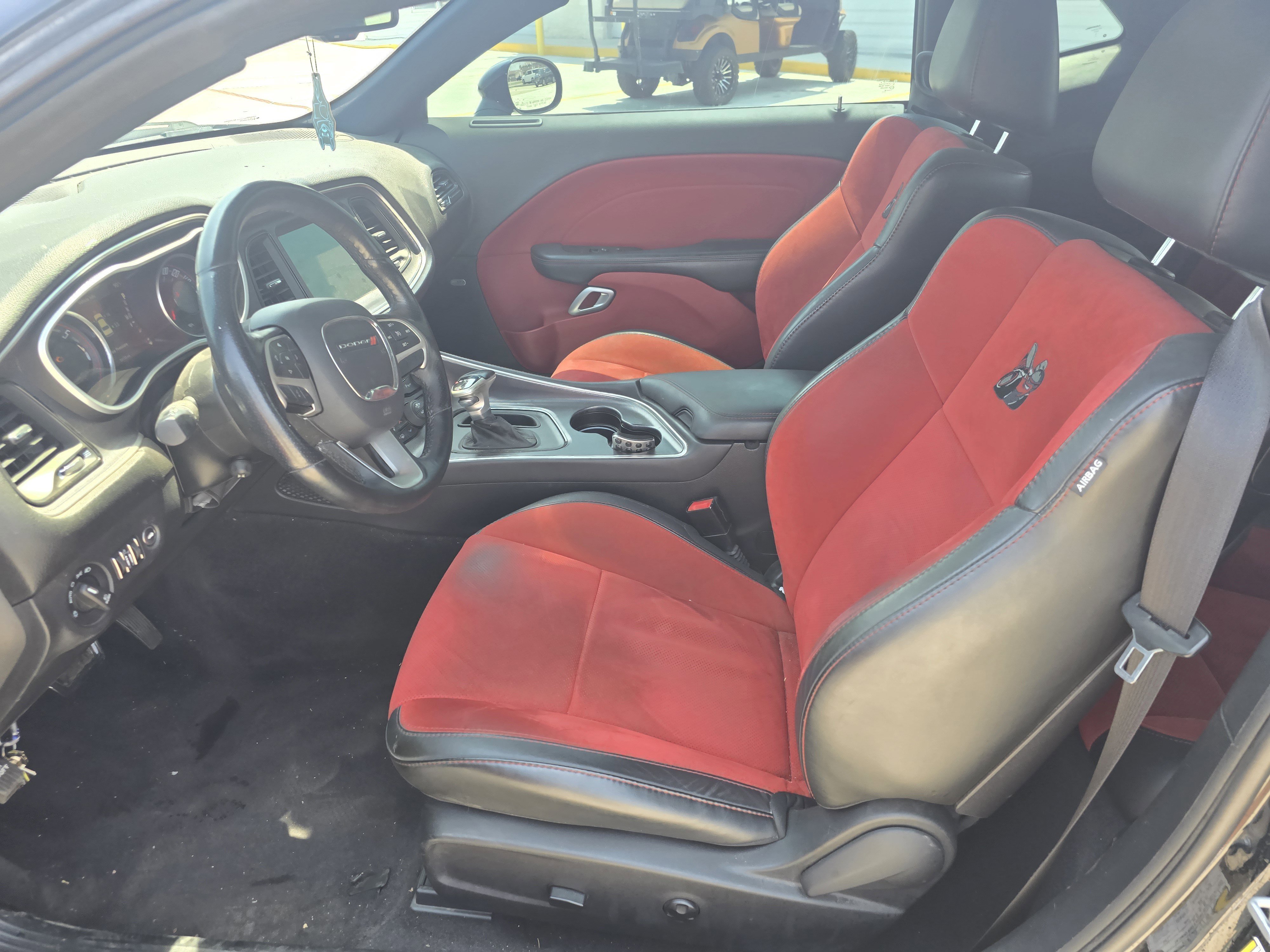 Used 2016 Dodge Challenger R/T Scat Pack w/ Leather Interior Group RWD image 11