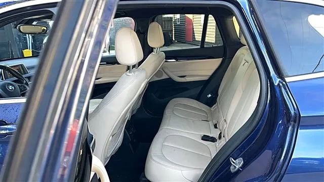 Used 2016 BMW X1 xDrive28i image 4