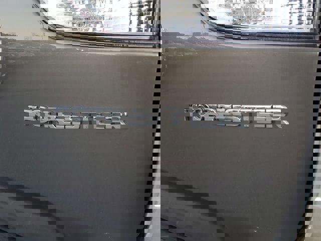 Used 2021 Subaru Forester Limited w/ Popular Package #3 image 9