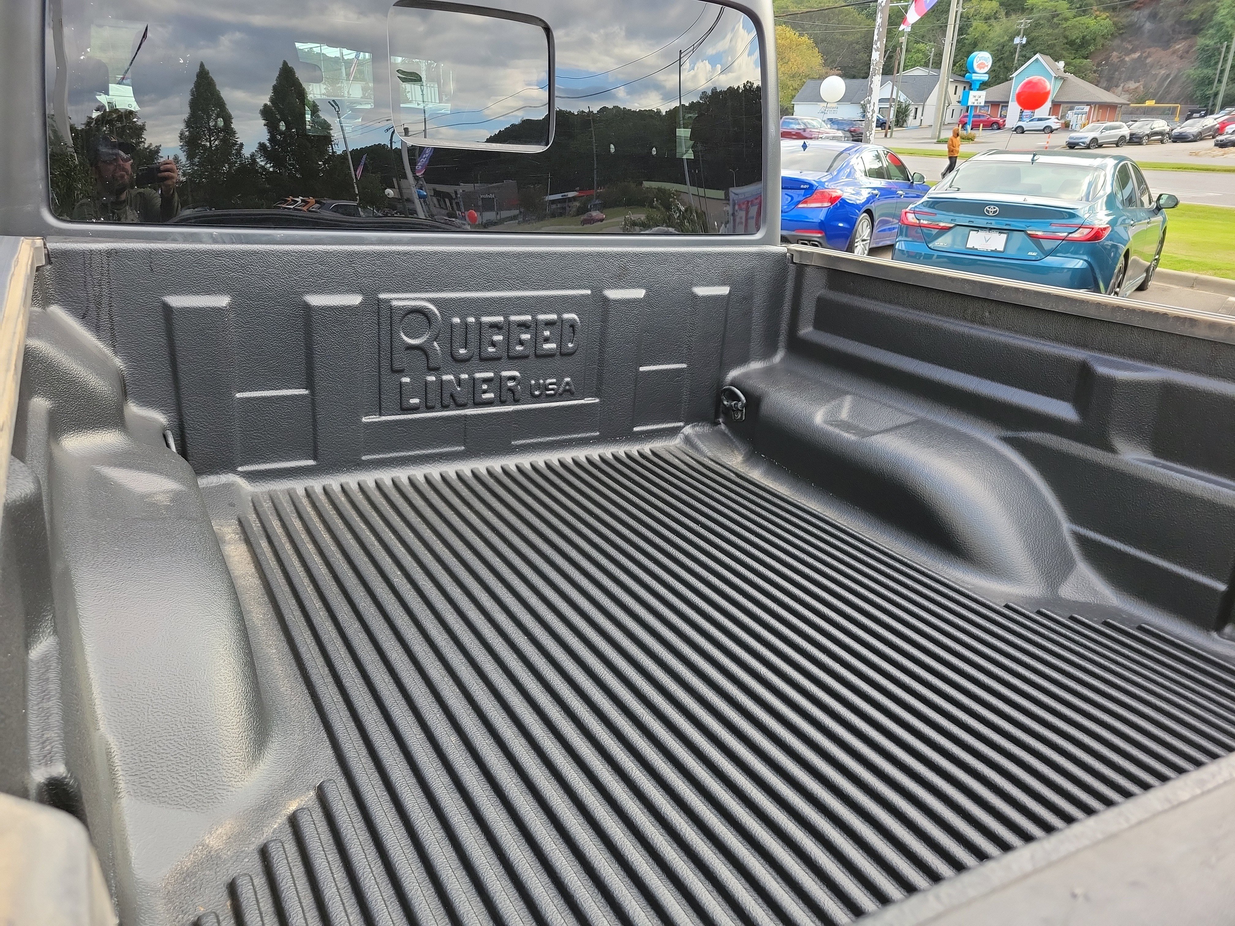 Used 2020 Jeep Gladiator Sport w/ Quick Order Package 24S image 11