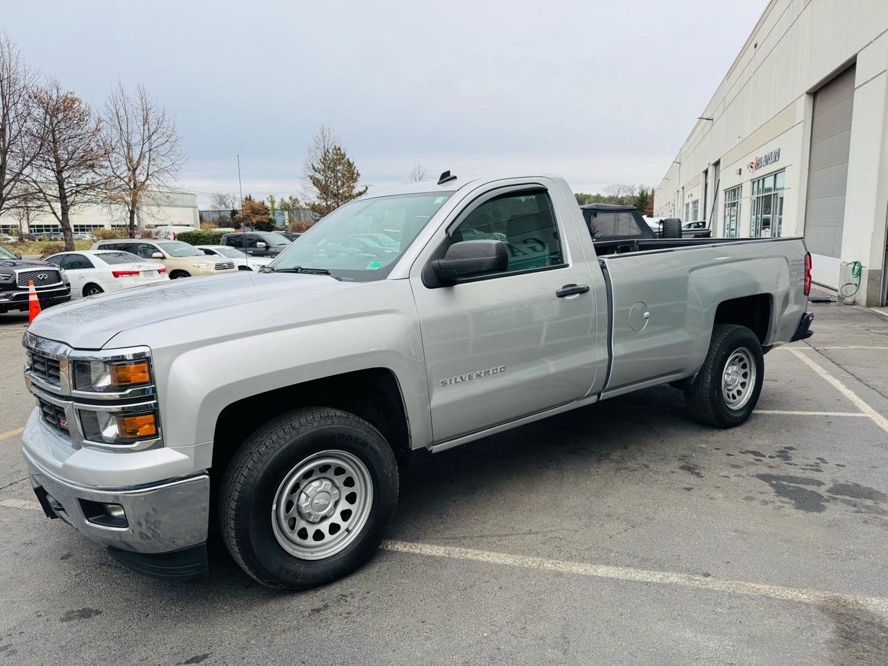 Used 2014 Chevrolet Silverado 1500 LT w/ LT Convenience Package AWD/4WD image 27