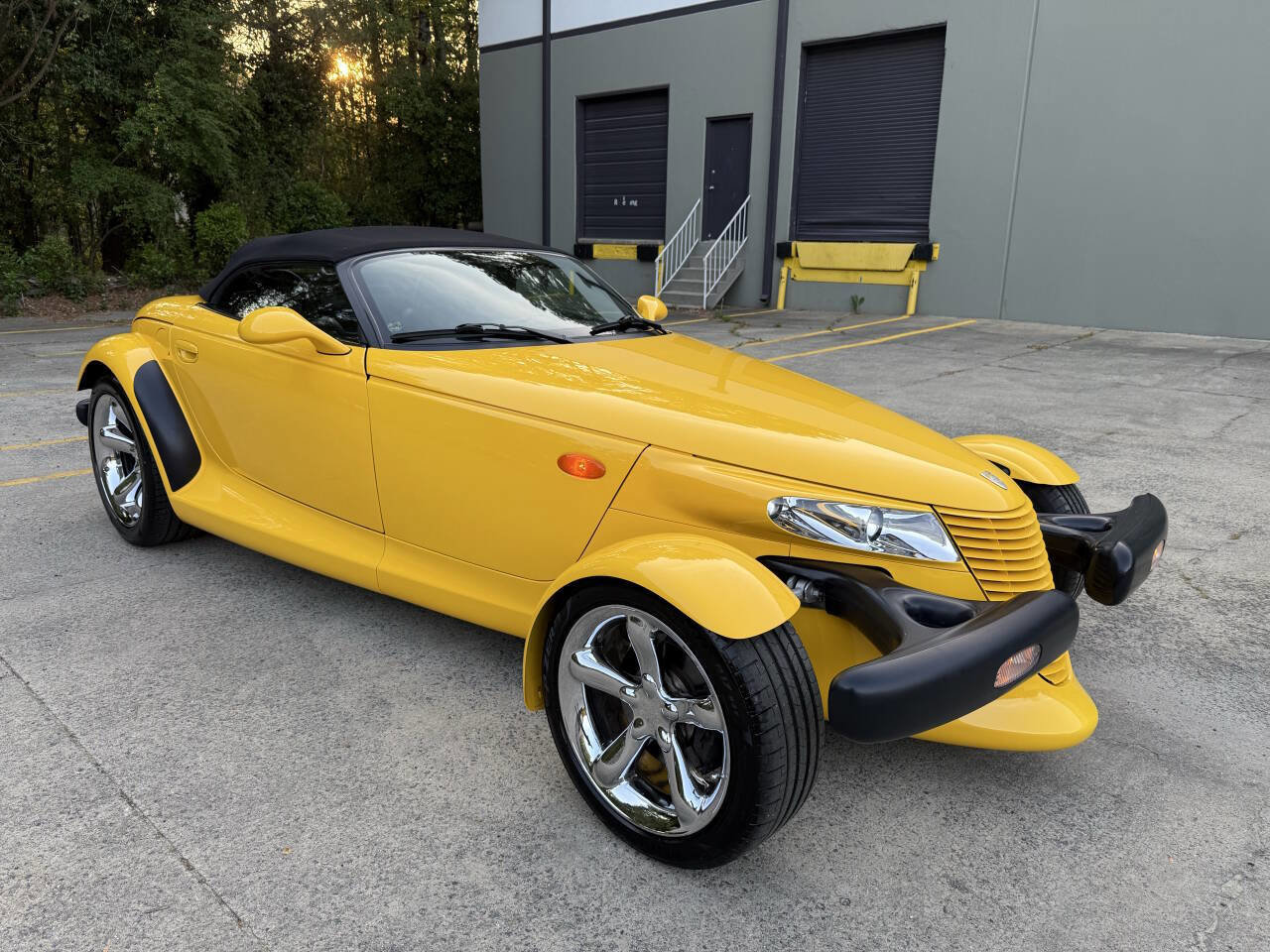 Used 2000 Plymouth Prowler RWD image 14