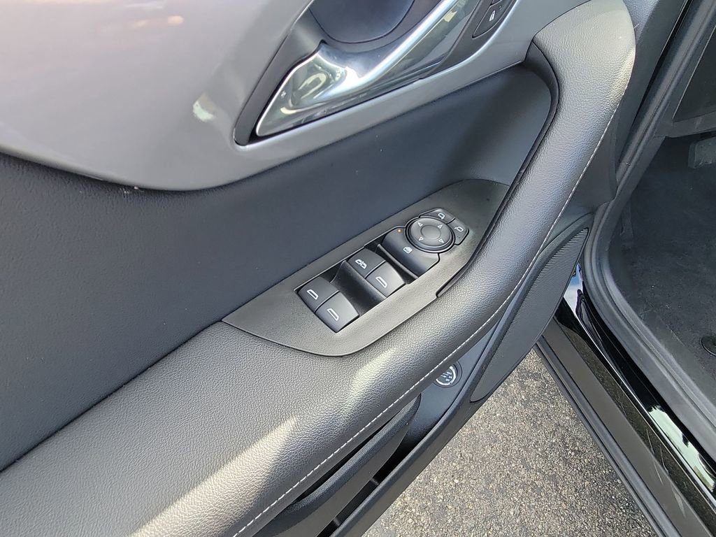 Used 2025 Chevrolet Blazer LT w/ Convenience Package image 22