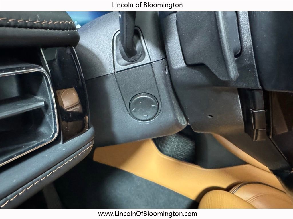 Certified 2023 Lincoln Aviator Black Label AWD/4WD image 37