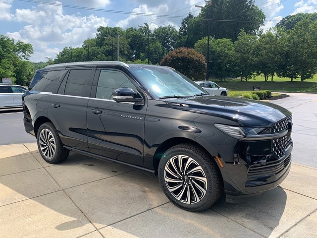 New 2026 Lincoln Navigator Black Label AWD/4WD image 7