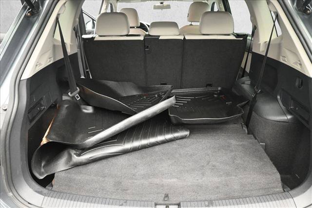 Used 2018 Volkswagen Tiguan SE FWD image 24