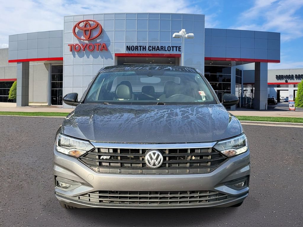 Used 2019 Volkswagen Jetta R-Line FWD image 2