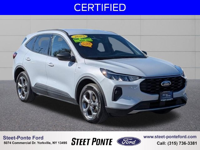 Certified 2025 Ford Escape ST-Line w/ Tech Pack #1 AWD/4WD image 1