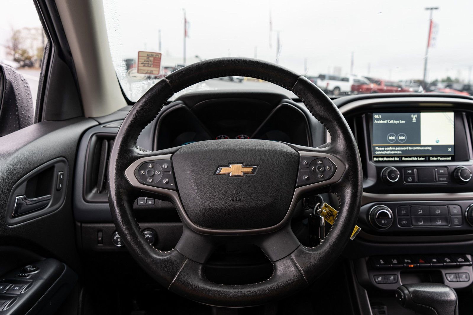 Used 2021 Chevrolet Colorado Z71 w/ Safety Package AWD/4WD image 28