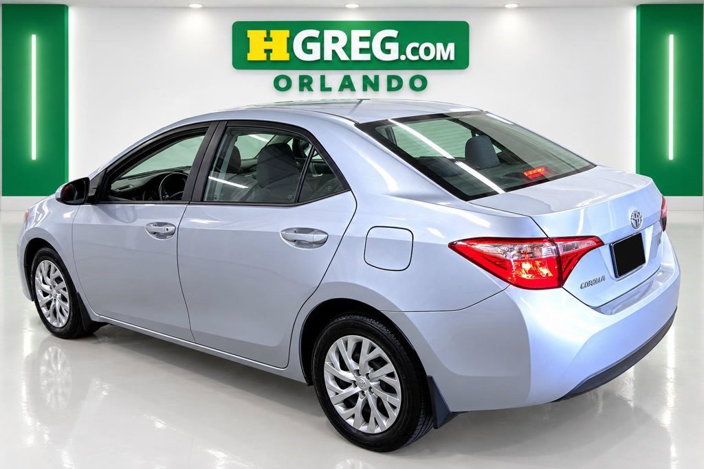Used 2018 Toyota Corolla LE FWD image 2