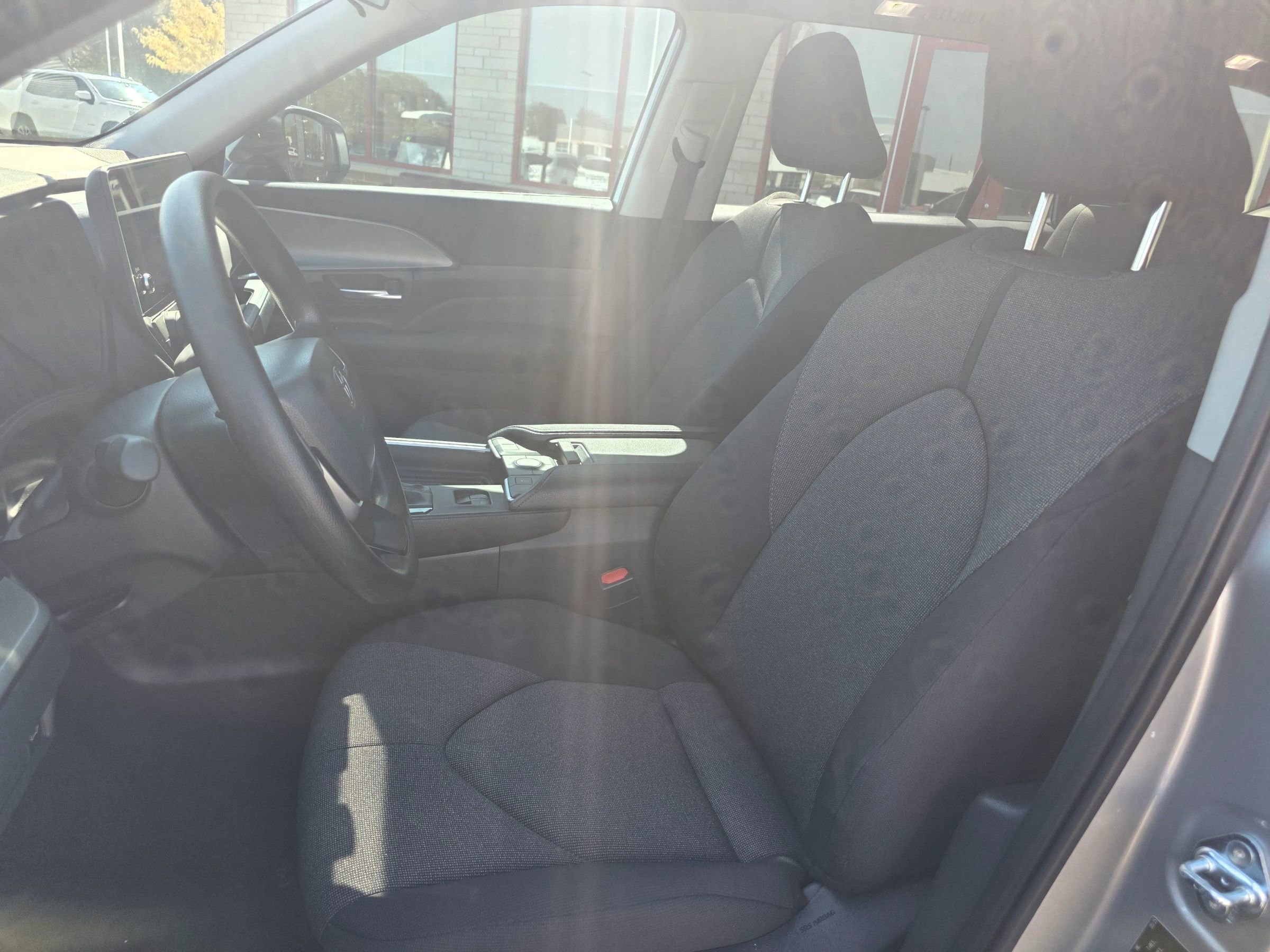 Used 2025 Toyota Grand Highlander AWD image 11