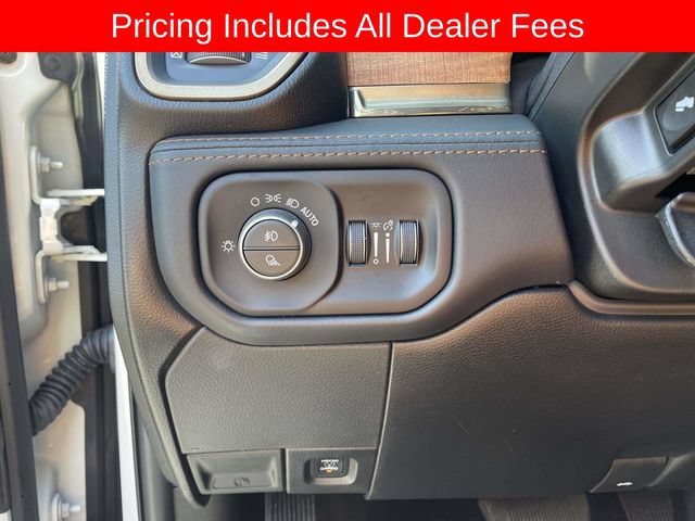 Used 2024 RAM 3500 Limited AWD/4WD image 26