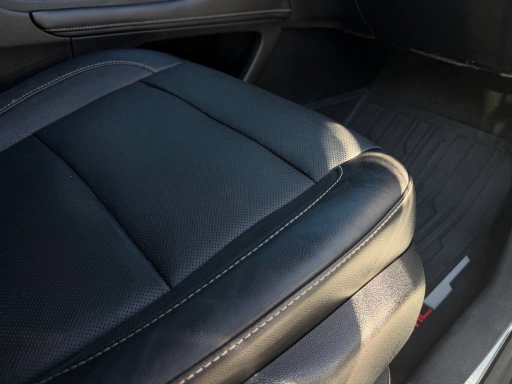Used 2020 GMC Acadia SLT w/ Trailering Package FWD image 36