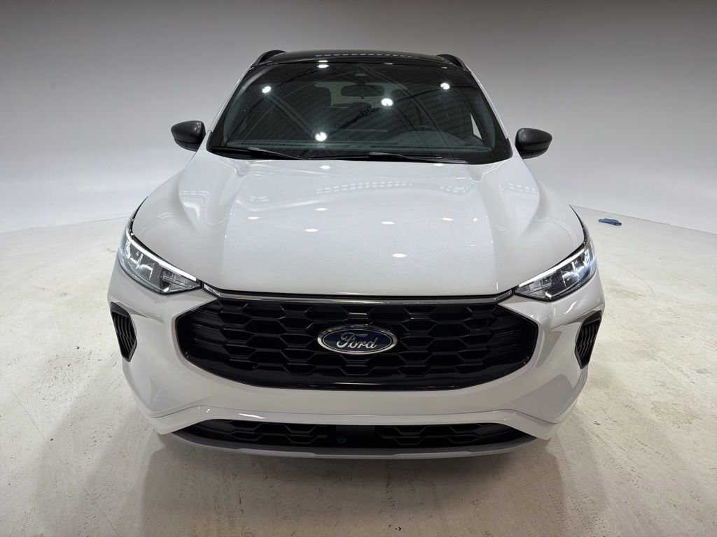 Used 2023 Ford Escape ST-Line w/ Tech Pack #1 image 3