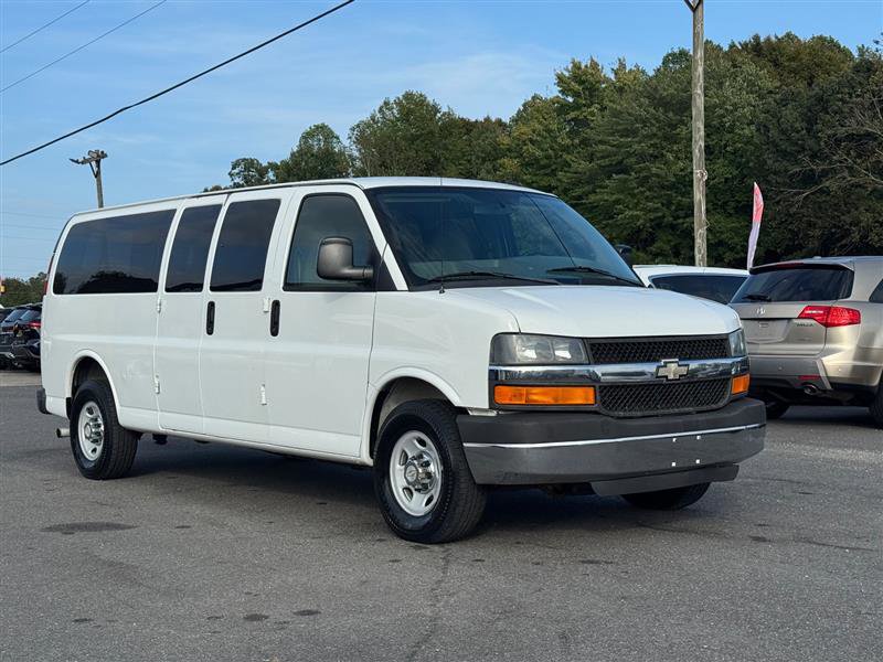 Used 2015 Chevrolet Express 3500 LT w/ LT Preferred Equipment Group image 6