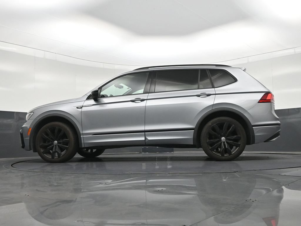 Used 2021 Volkswagen Tiguan SE R-Line FWD image 24