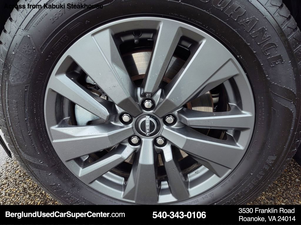 Used 2024 Nissan Pathfinder SV w/ SV Premium Package AWD/4WD image 11
