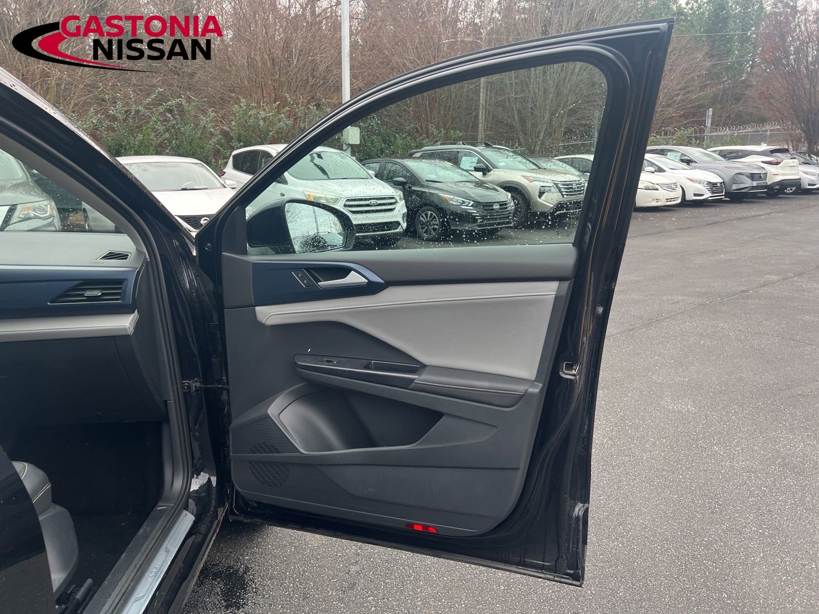 Used 2024 Volkswagen Taos SE image 26