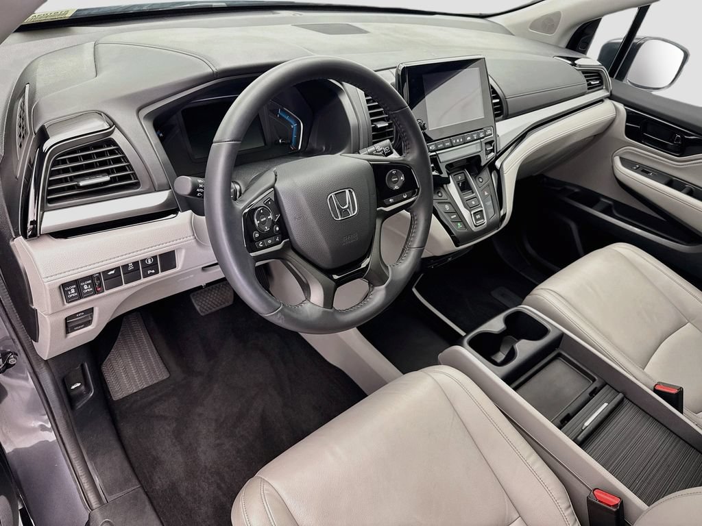 Used 2024 Honda Odyssey Touring image 9