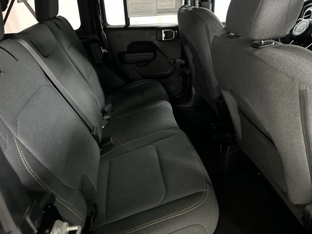 Used 2024 Jeep Wrangler Unlimited Sport AWD/4WD image 17