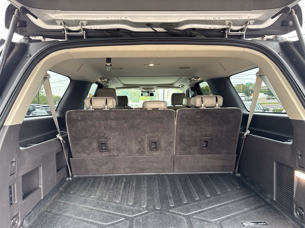 Used 2018 Ford Expedition Max XLT w/ Equipment Group 201A AWD/4WD image 28
