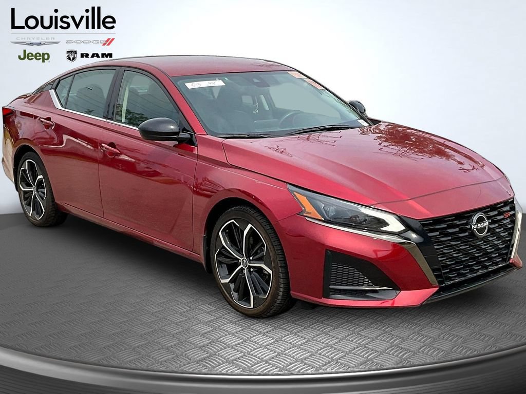 Used 2023 Nissan Altima 2.5 SR