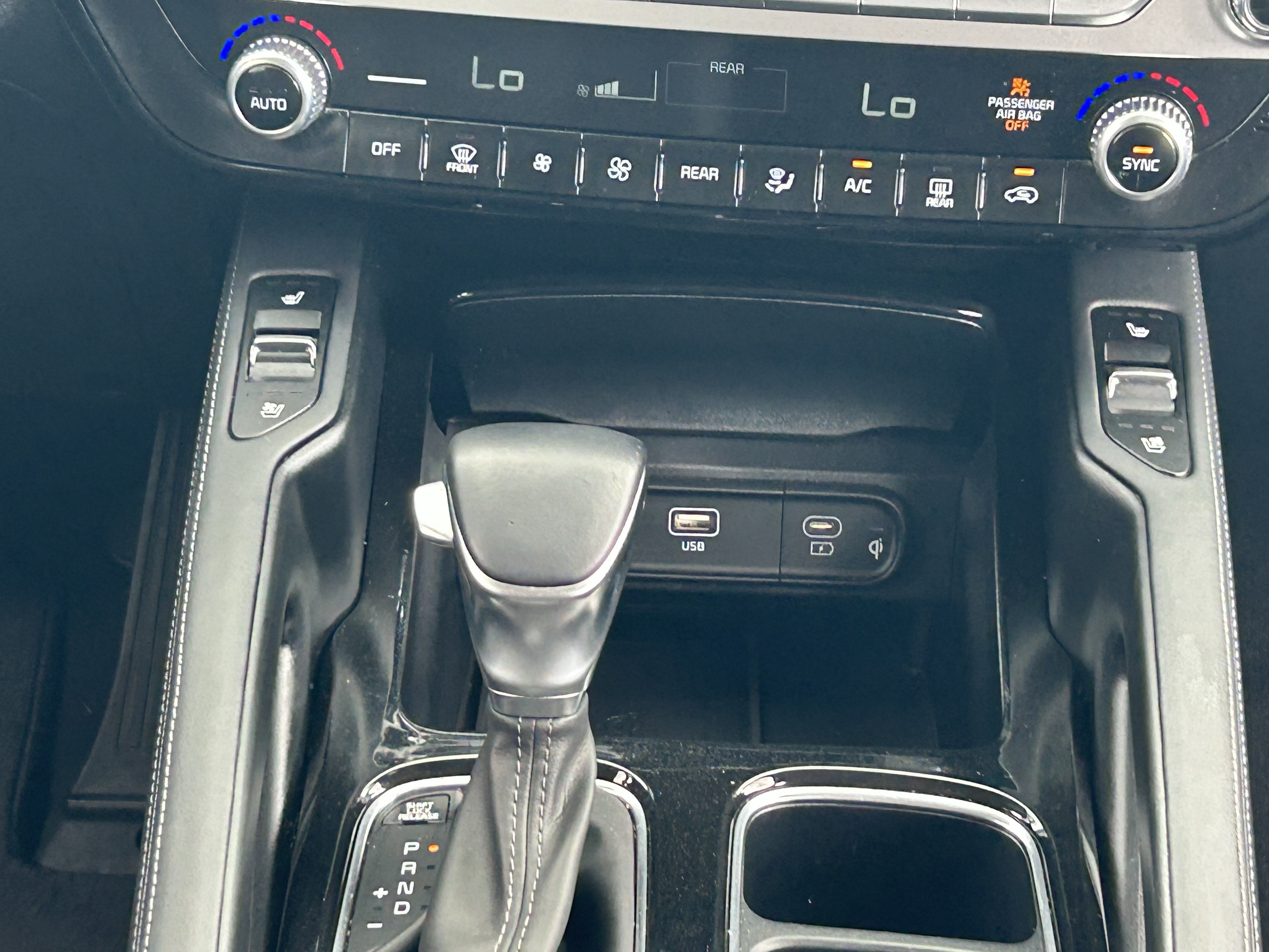 Certified 2023 Kia Telluride EX w/ EX Captain's Chair Package FWD image 21